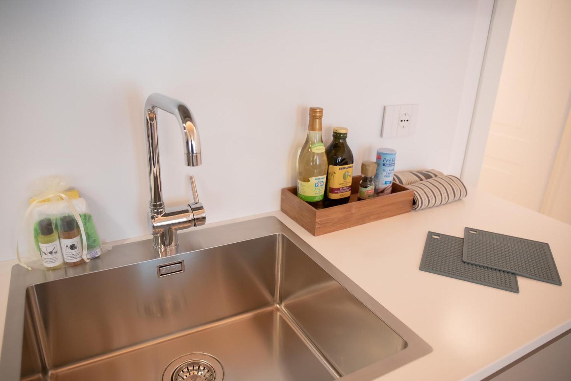 Amendola City View Apartments Suite Romantica コモ エクステリア 写真