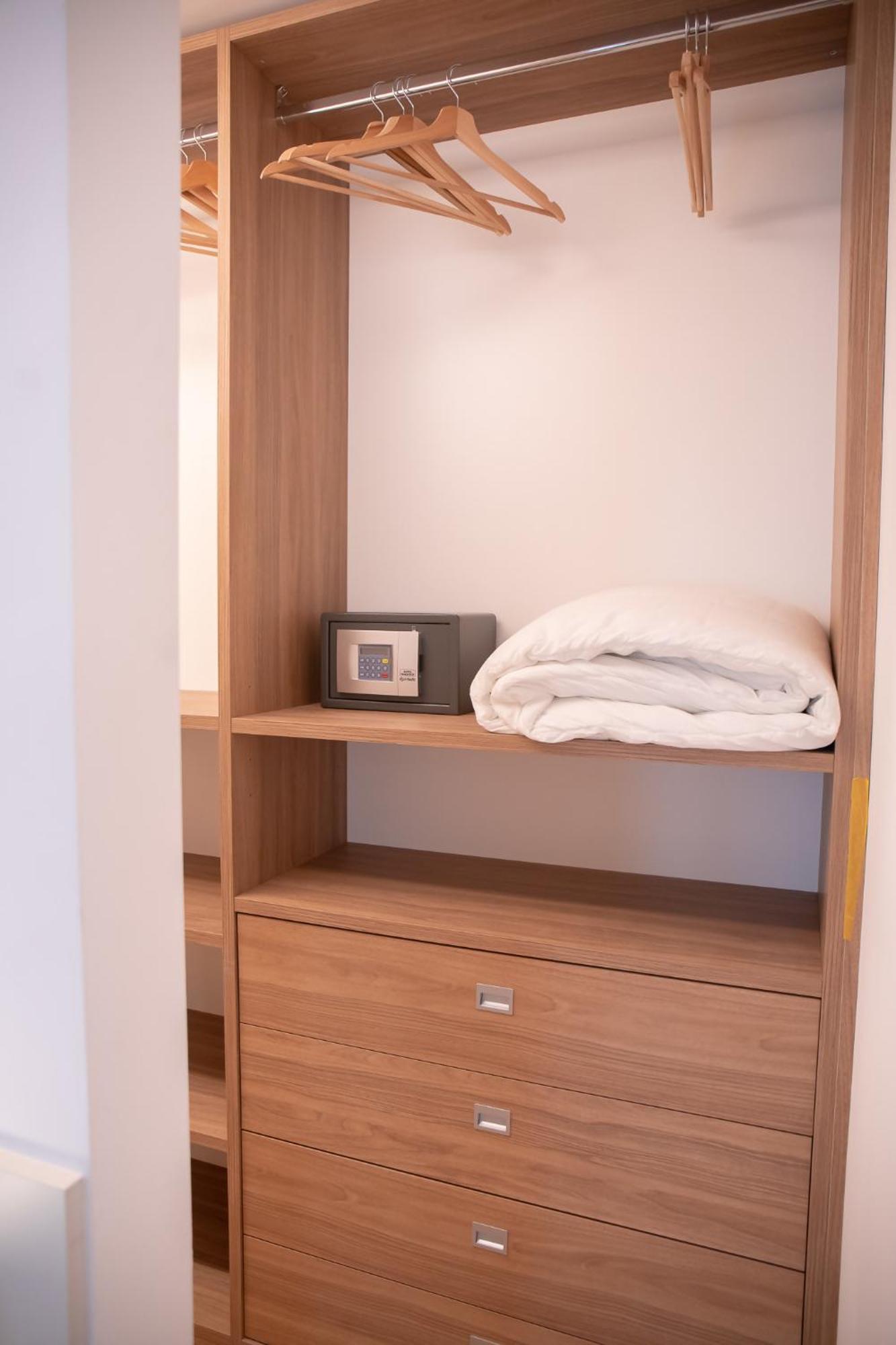 Amendola City View Apartments Suite Romantica コモ エクステリア 写真